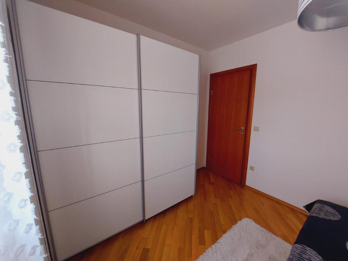 Apartment Rose Malinska Exterior foto